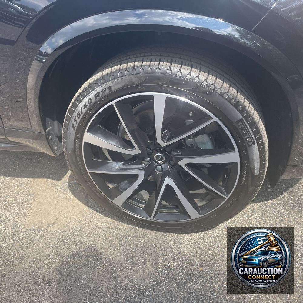 2024 Volvo XC90 B6 - Ultimate