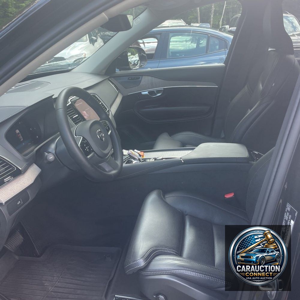2024 Volvo XC90 B6 - Ultimate