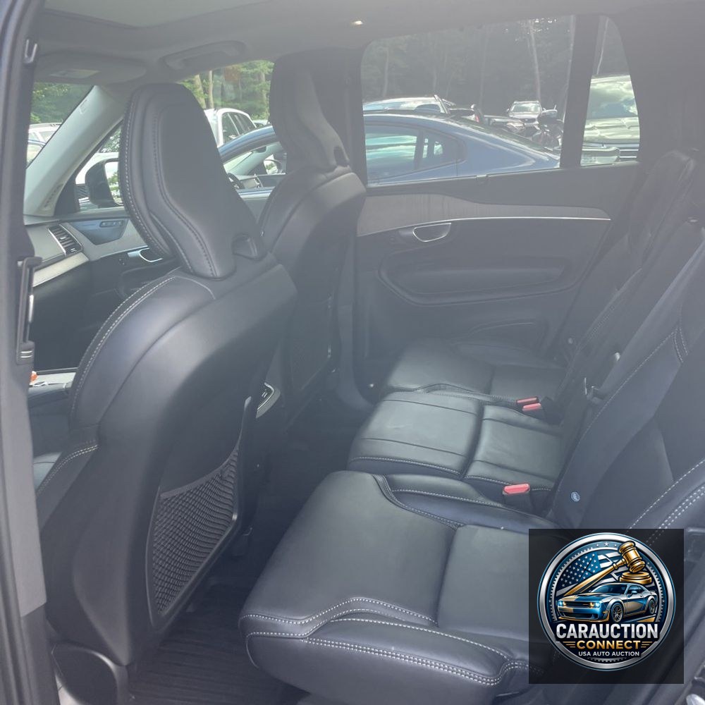 2024 Volvo XC90 B6 - Ultimate
