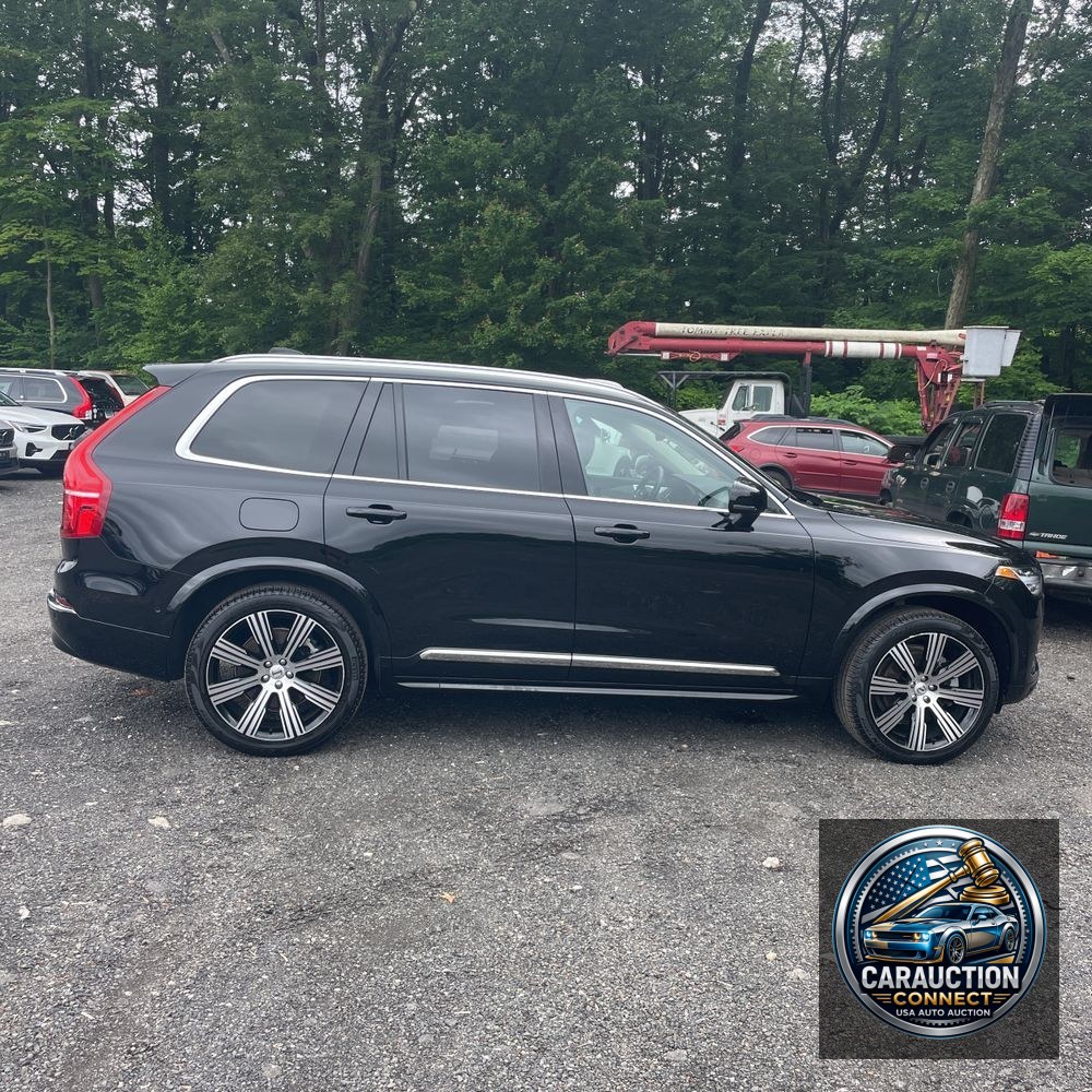 2024 Volvo XC90 B6 - Ultimate