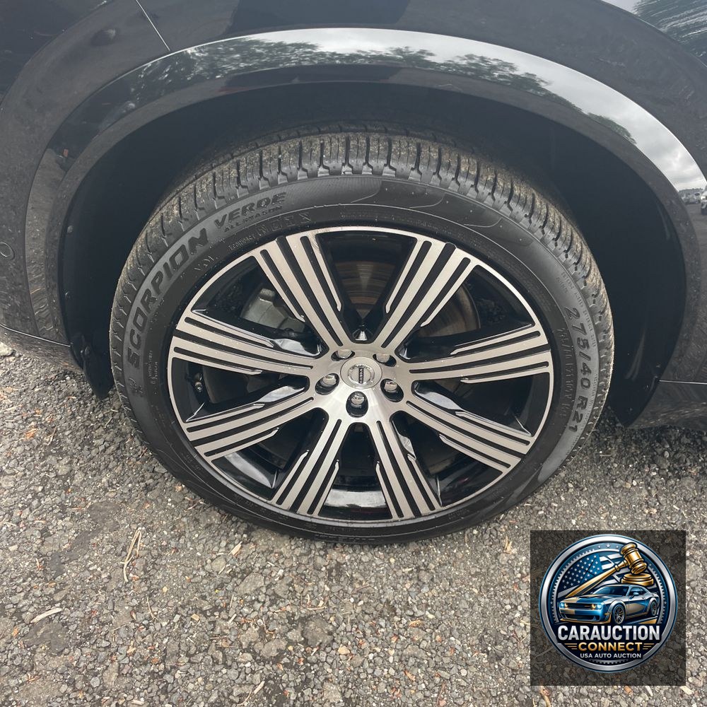2024 Volvo XC90 B6 - Ultimate