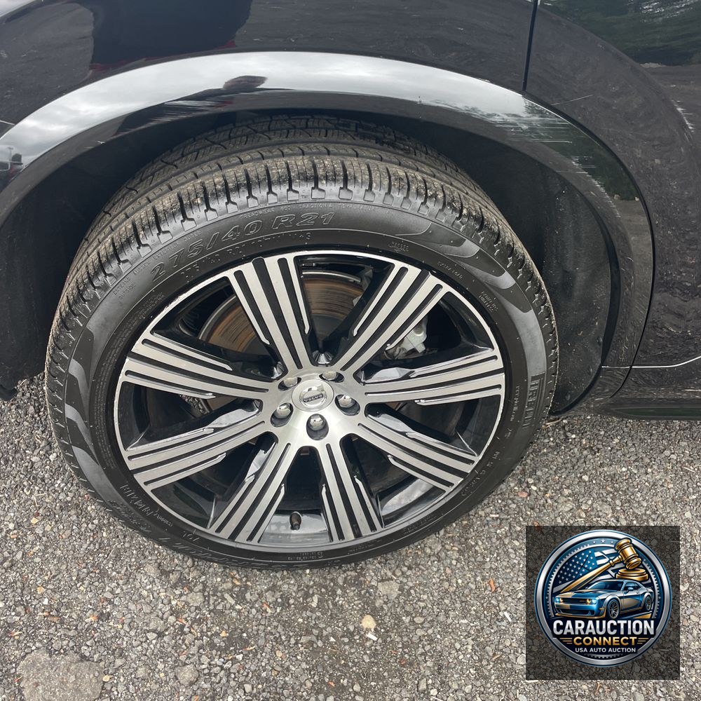 2024 Volvo XC90 B6 - Ultimate