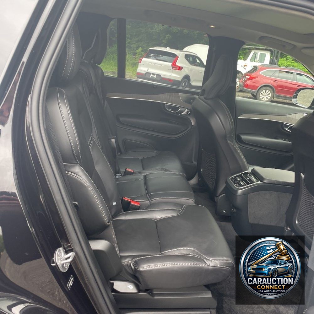 2024 Volvo XC90 B6 - Ultimate