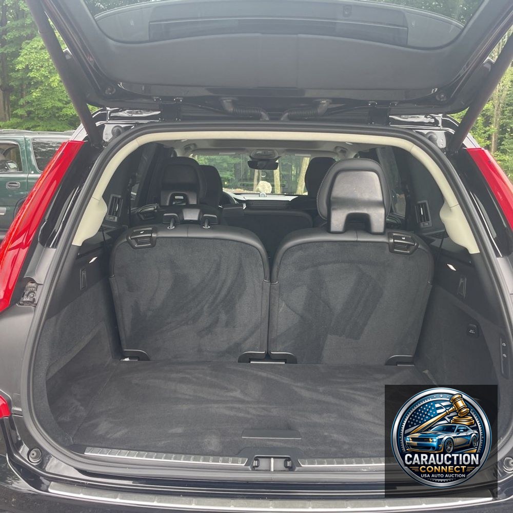 2024 Volvo XC90 B6 - Ultimate
