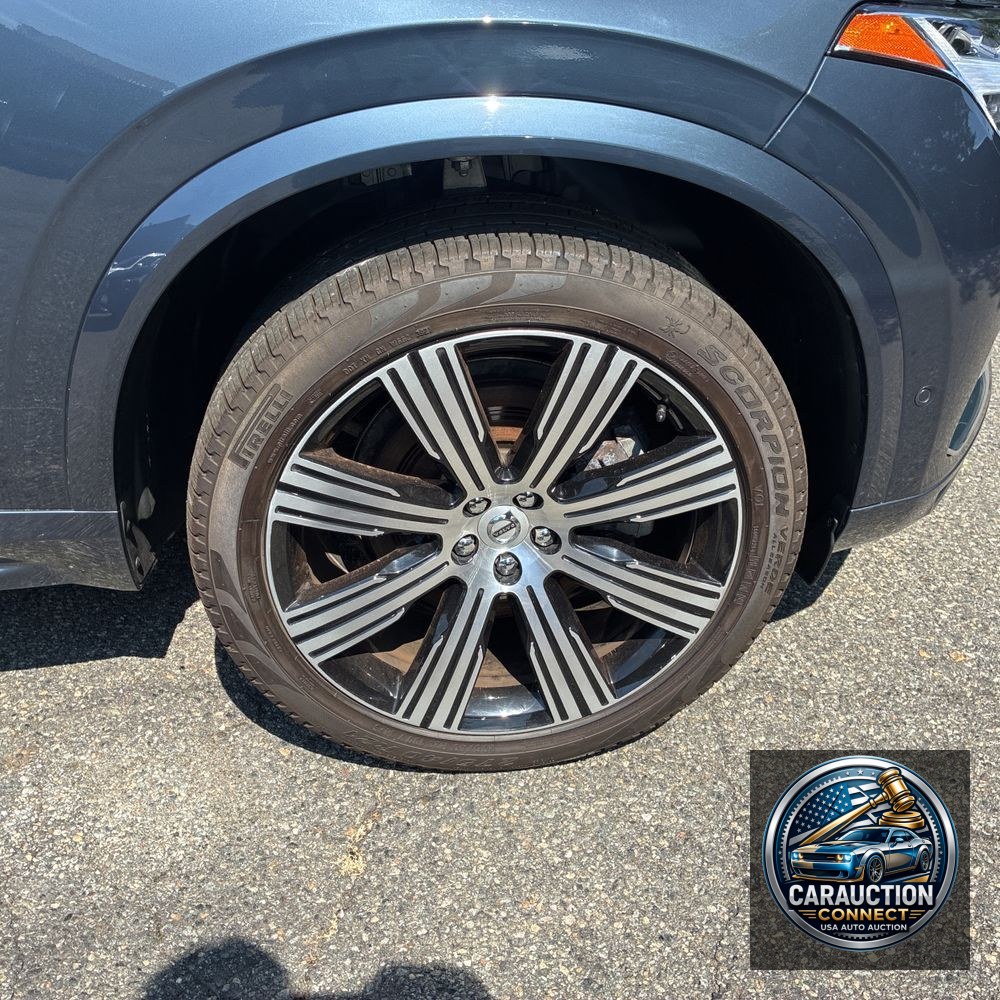 2022 Volvo XC90 T6 - Inscription