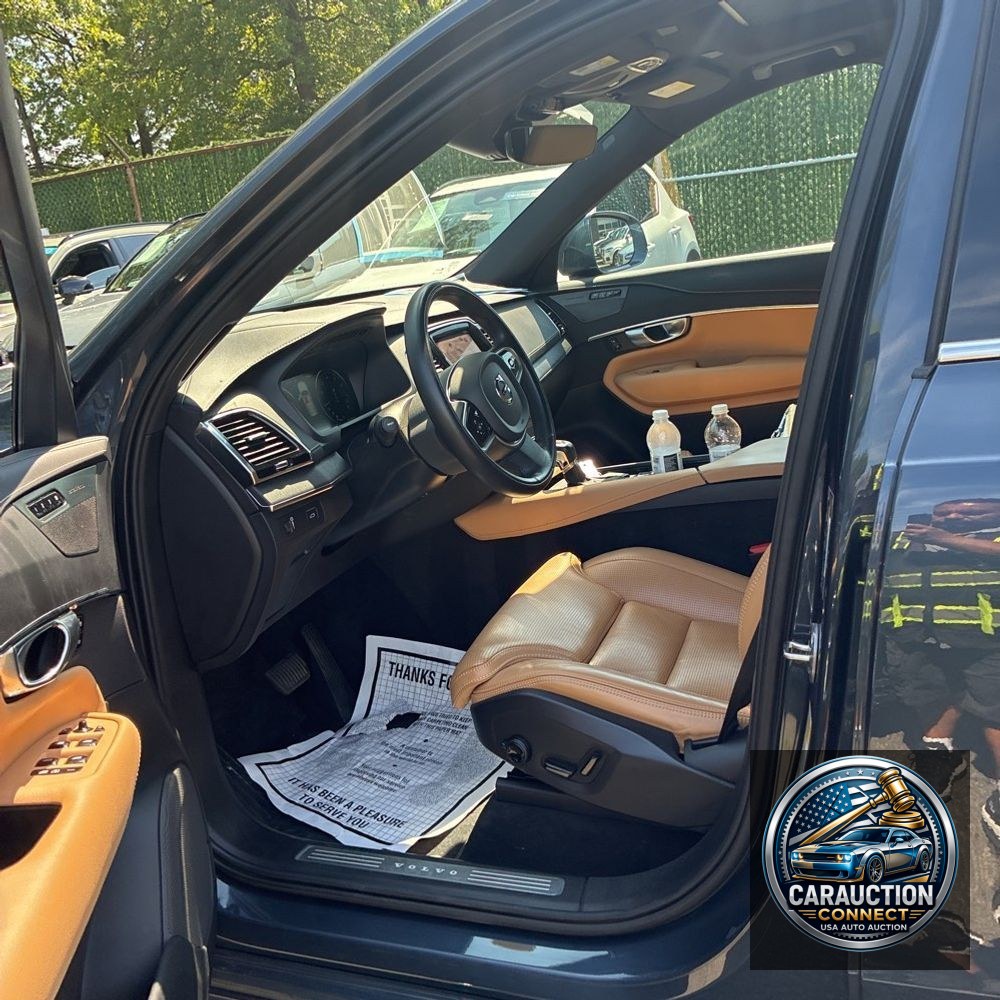 2022 Volvo XC90 T6 - Inscription