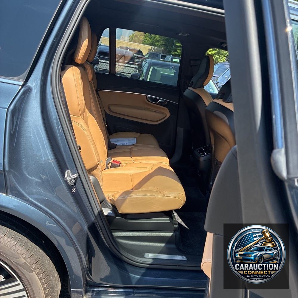 2022 Volvo XC90 T6 - Inscription
