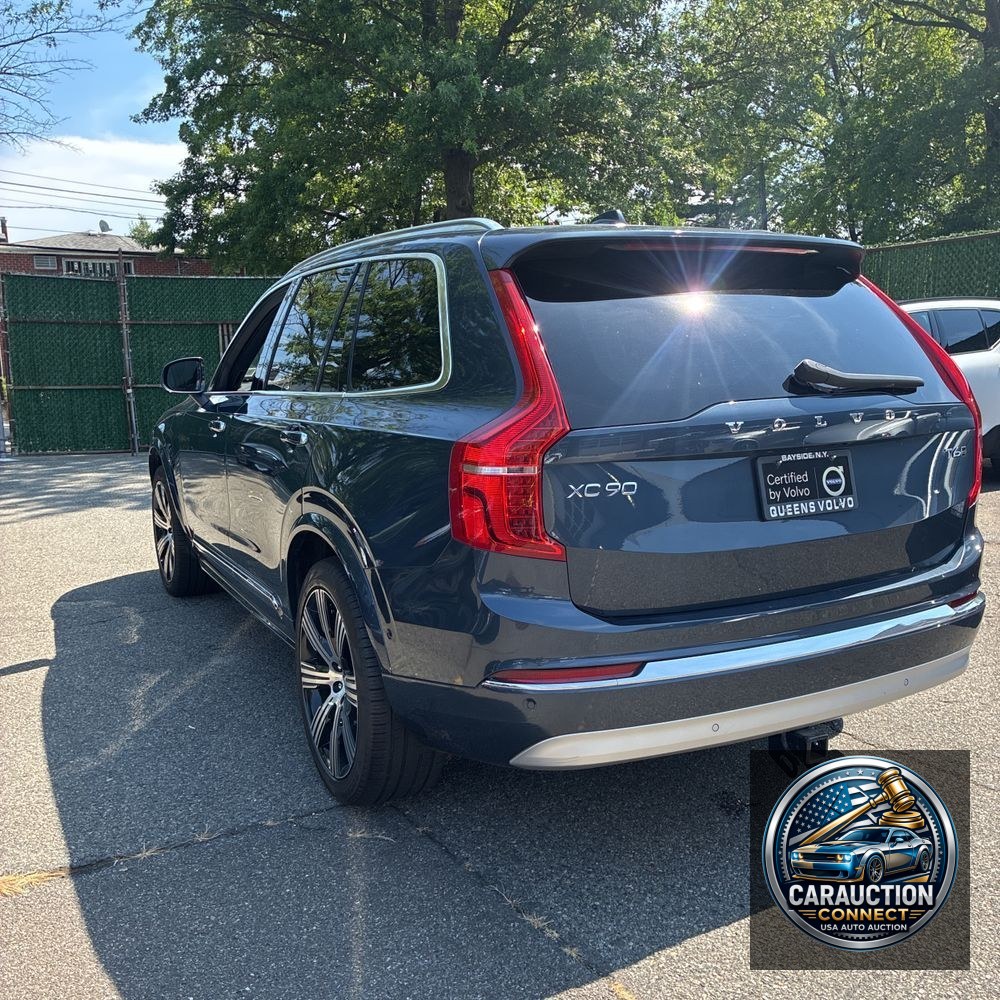 2022 Volvo XC90 T6 - Inscription