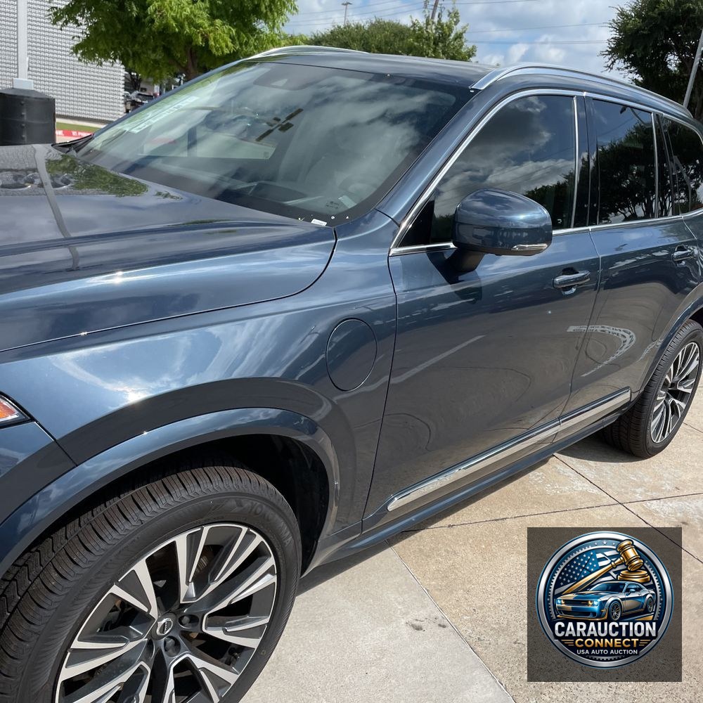 2022 Volvo XC90 T8 - Inscription Exp