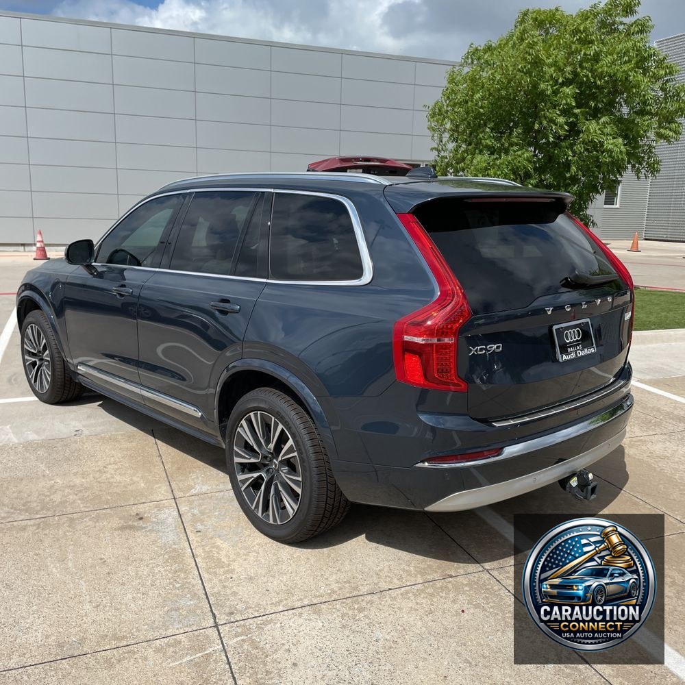 2022 Volvo XC90 T8 - Inscription Exp