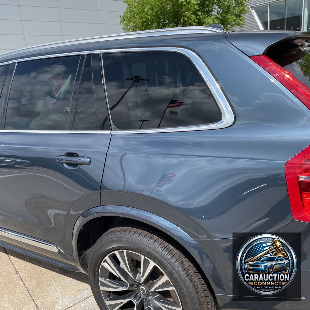2022 Volvo XC90 T8 - Inscription Exp