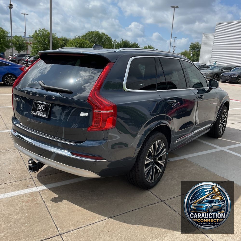 2022 Volvo XC90 T8 - Inscription Exp