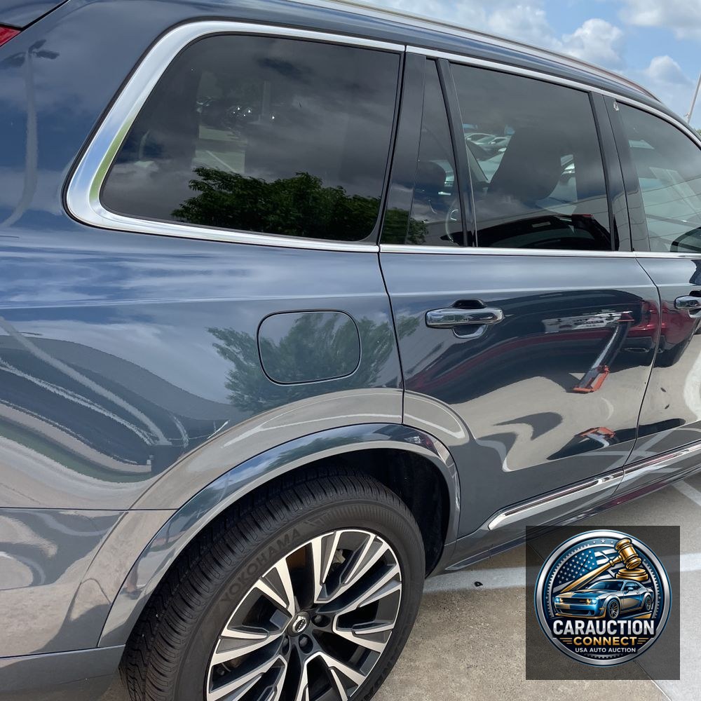 2022 Volvo XC90 T8 - Inscription Exp