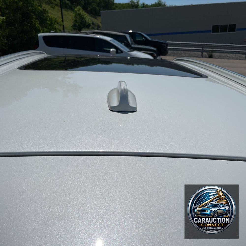 2023 Volvo XC90 T8 - Plus