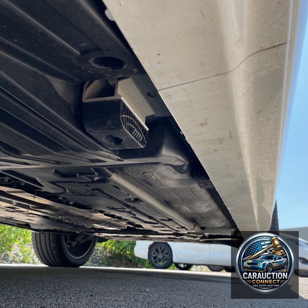 2023 Volvo XC90 T8 - Plus