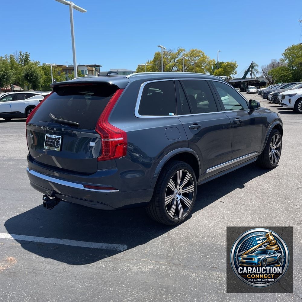 2023 Volvo XC90 T8 - Ultimate