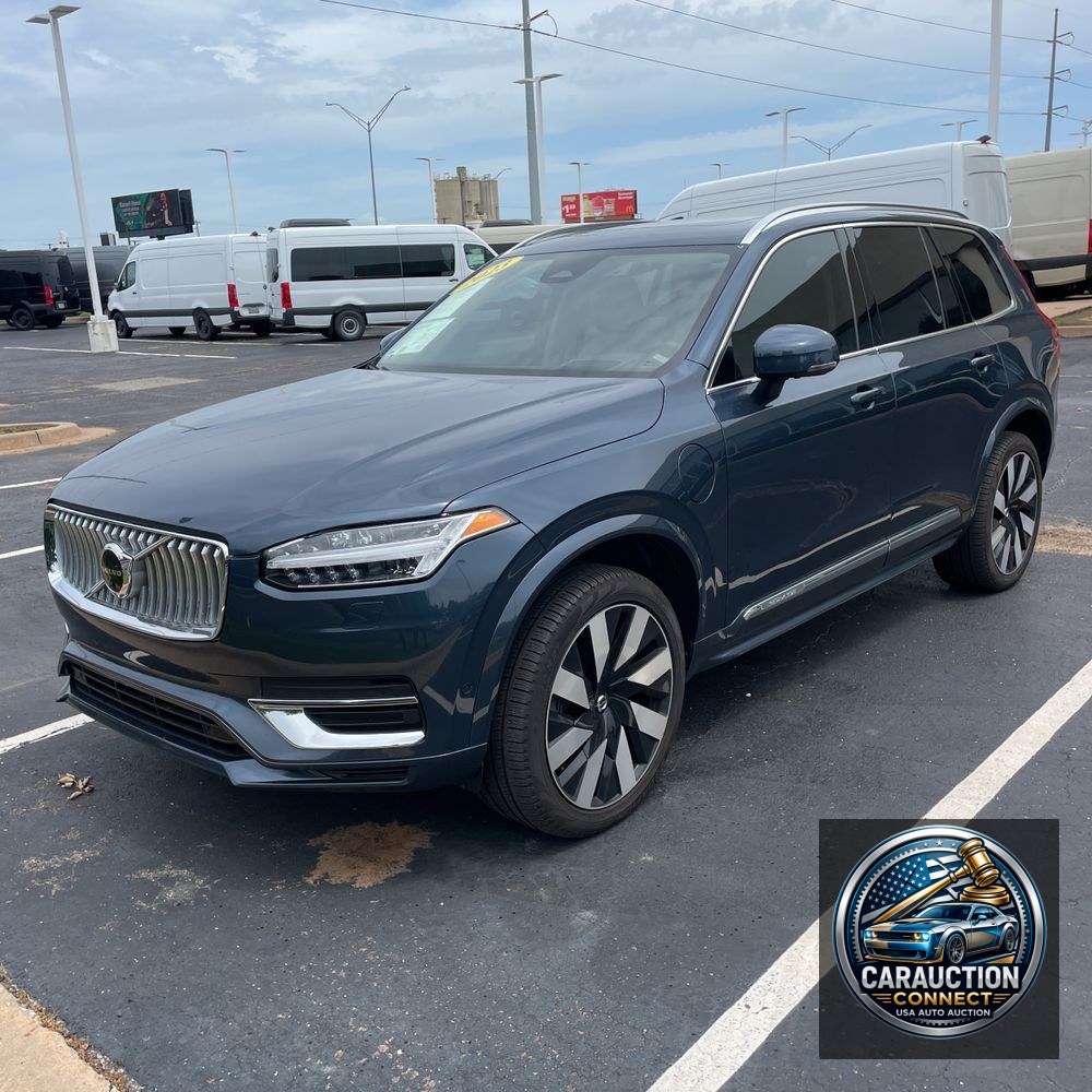 2023 Volvo XC90 T8 - Ultimate