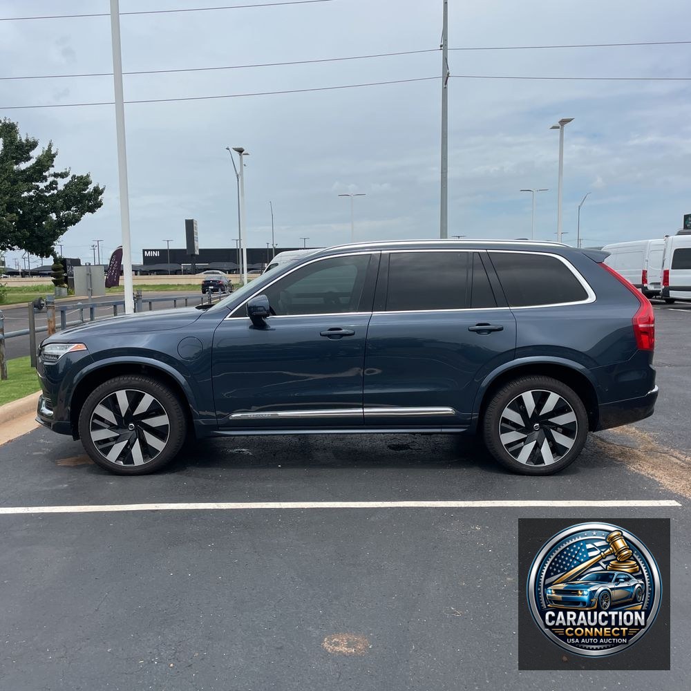 2023 Volvo XC90 T8 - Ultimate