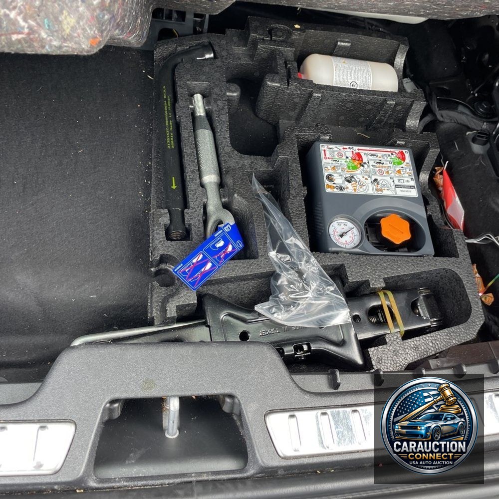 2023 Volvo XC90 T8 - Ultimate