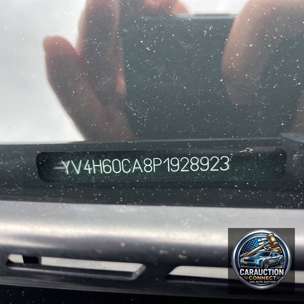 2023 Volvo XC90 T8 - Ultimate