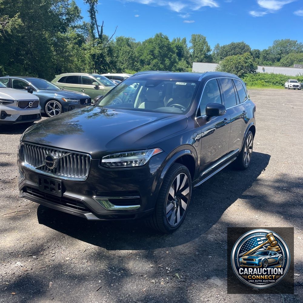 2024 Volvo XC90 T8 - Plus PHEV