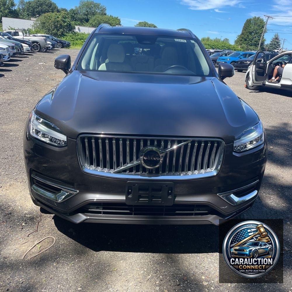 2024 Volvo XC90 T8 - Plus PHEV