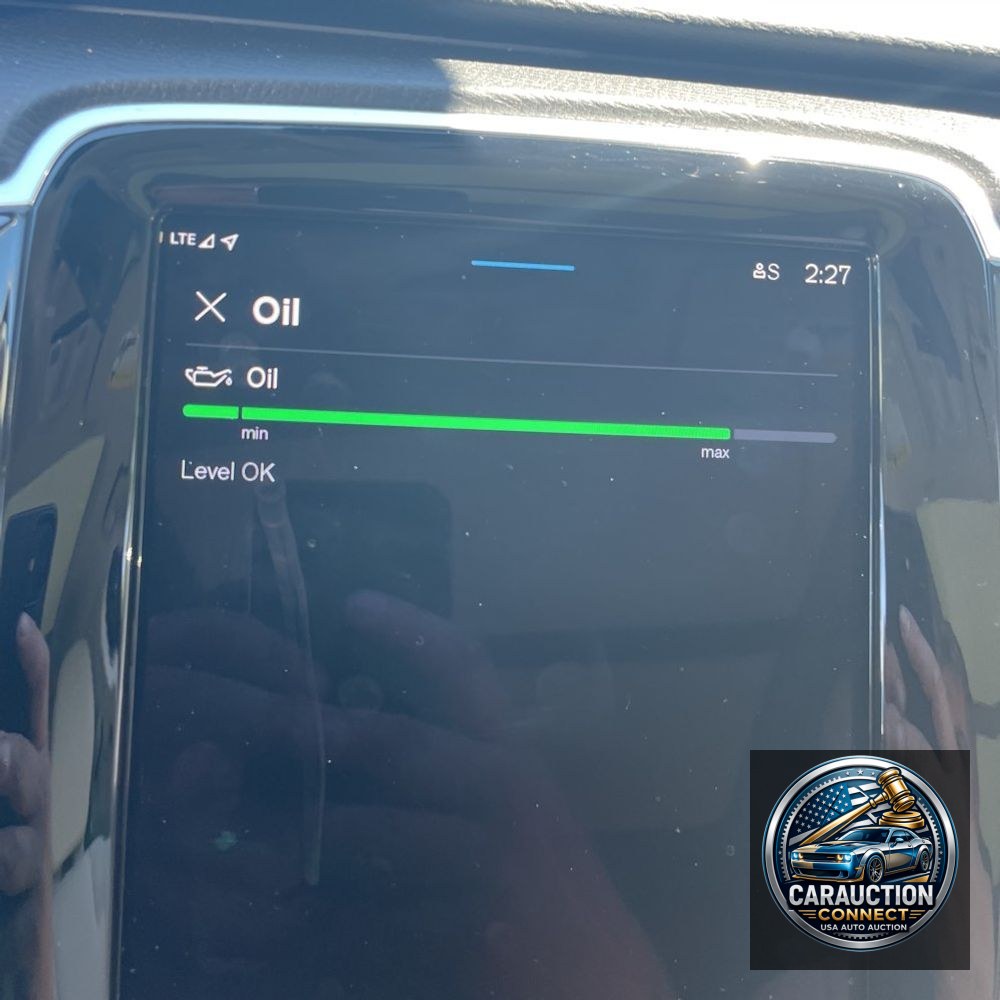 2024 Volvo XC90 T8 - Plus PHEV