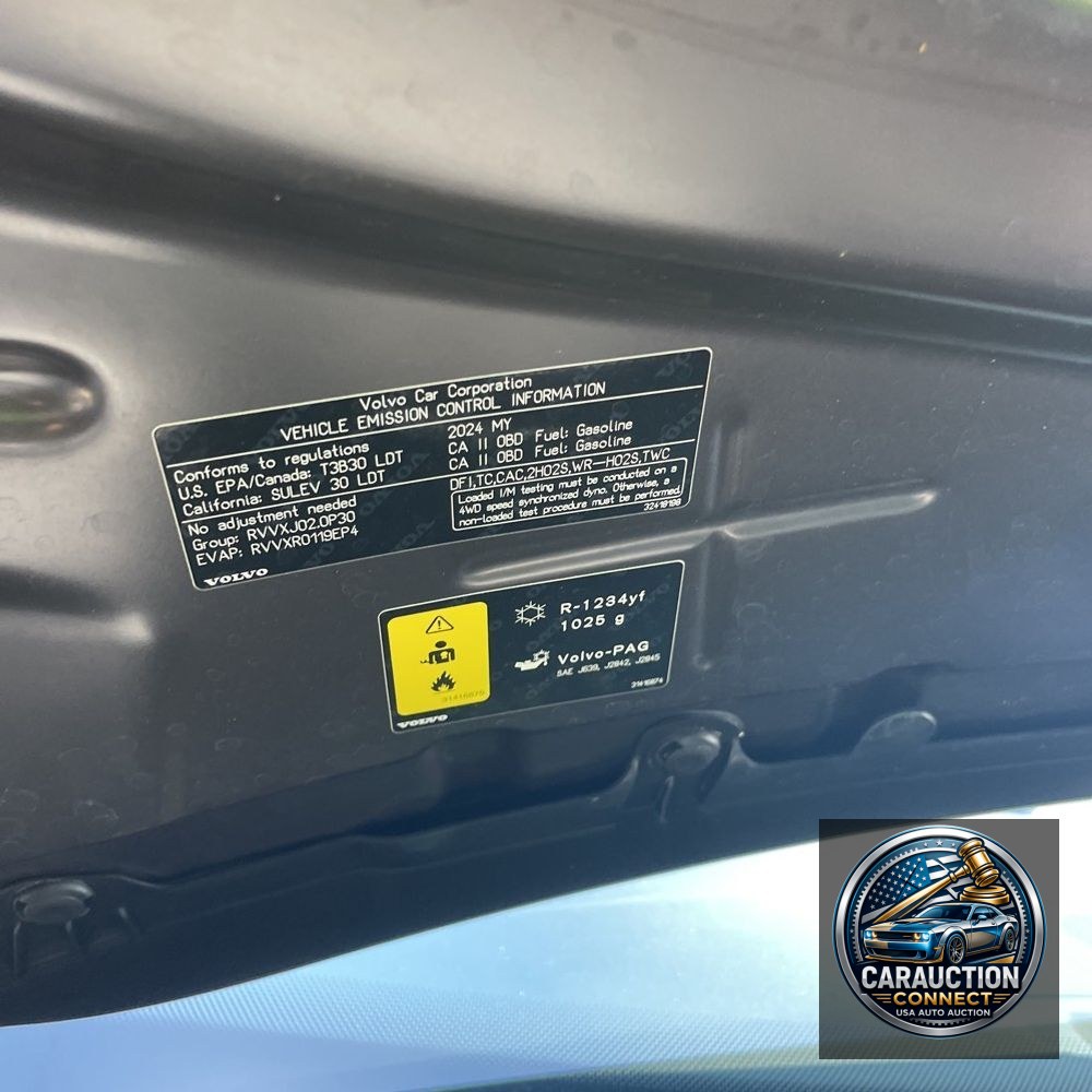 2024 Volvo XC90 T8 - Plus PHEV