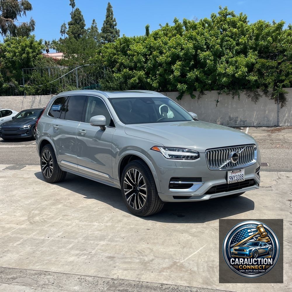 2024 Volvo XC90 T8 - Plus PHEV