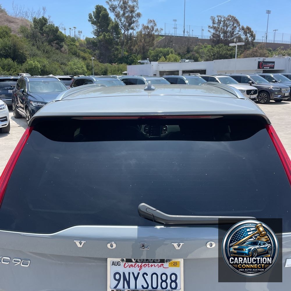 2024 Volvo XC90 T8 - Plus PHEV
