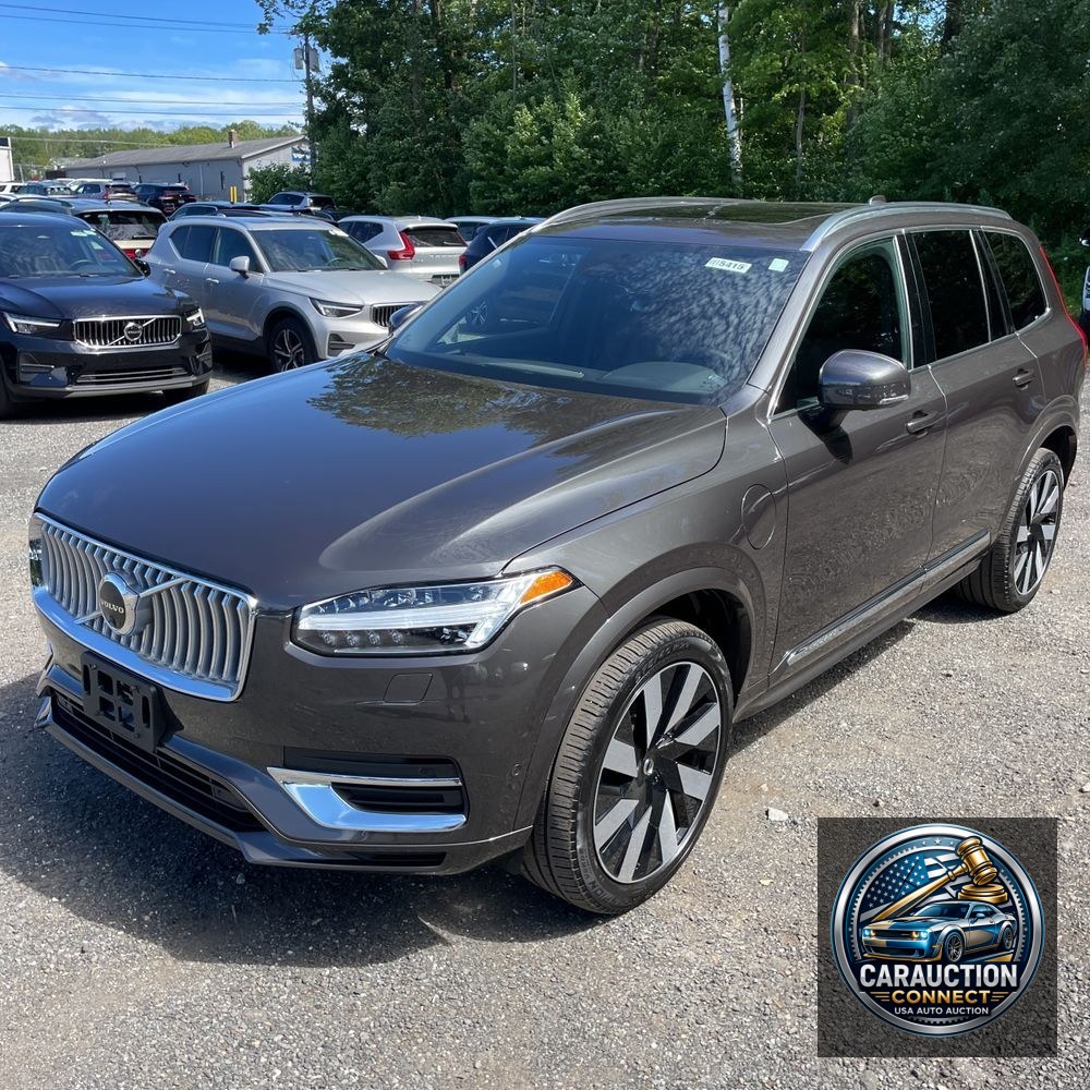 2024 Volvo XC90 T8 - Plus PHEV