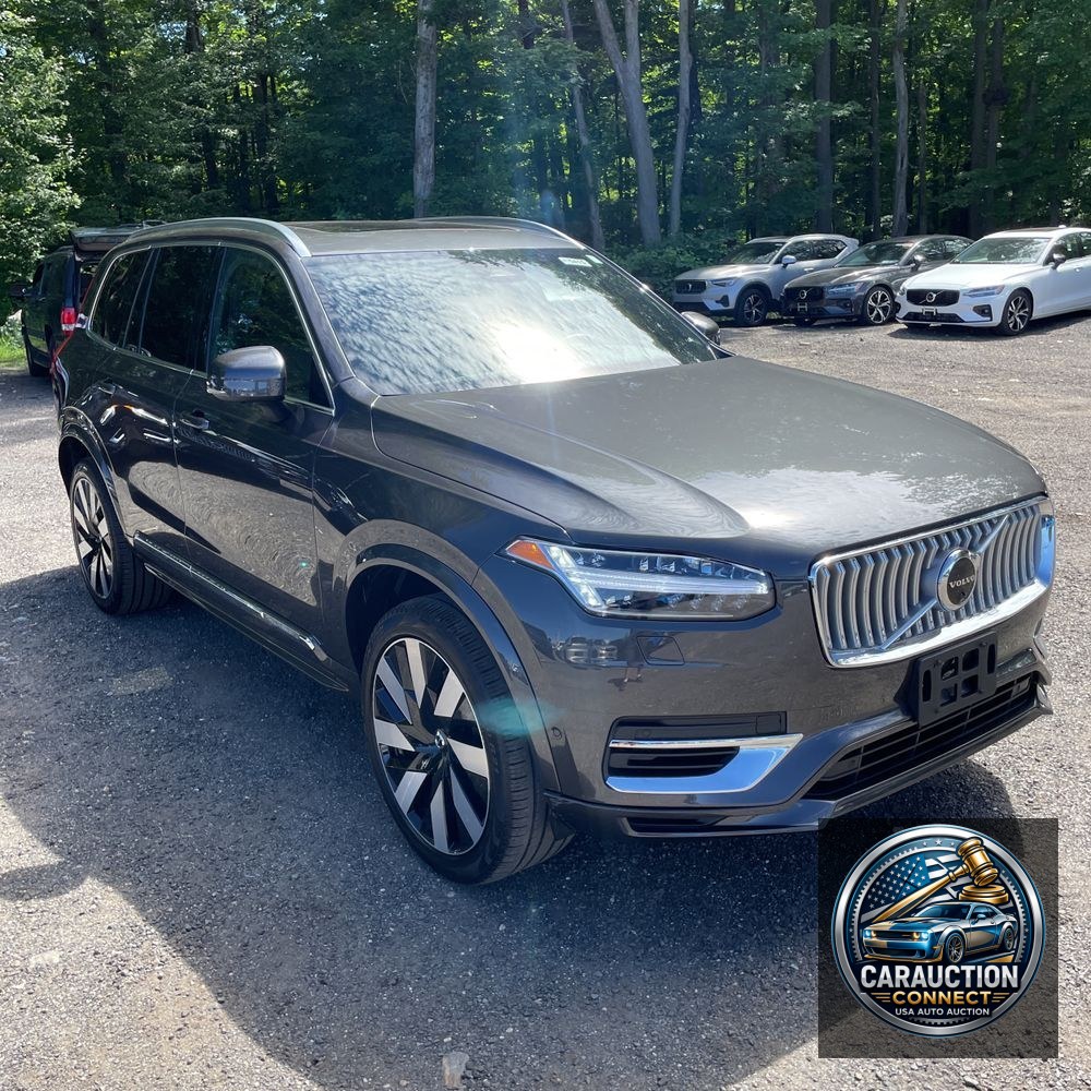 2024 Volvo XC90 T8 - Plus PHEV