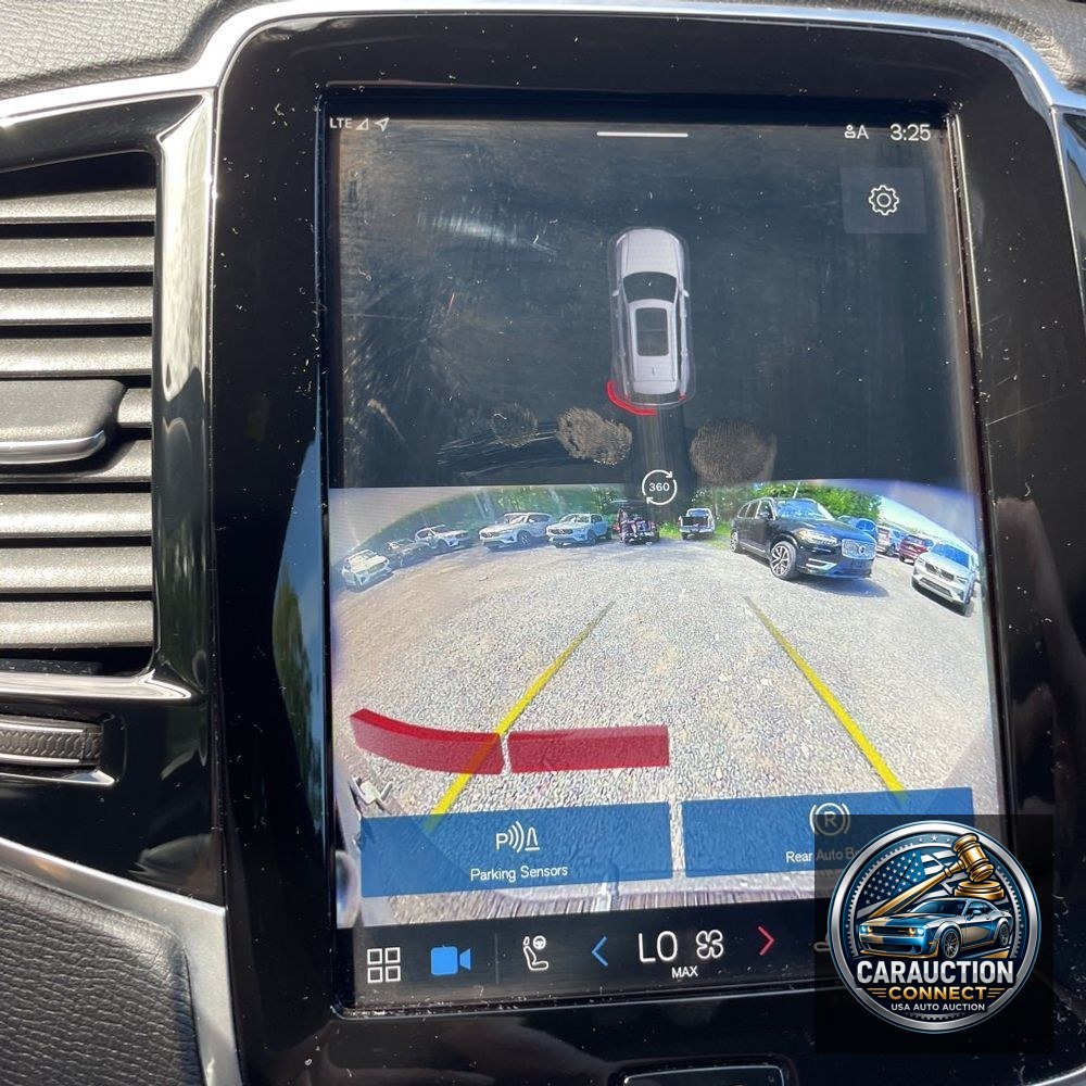2024 Volvo XC90 T8 - Plus PHEV