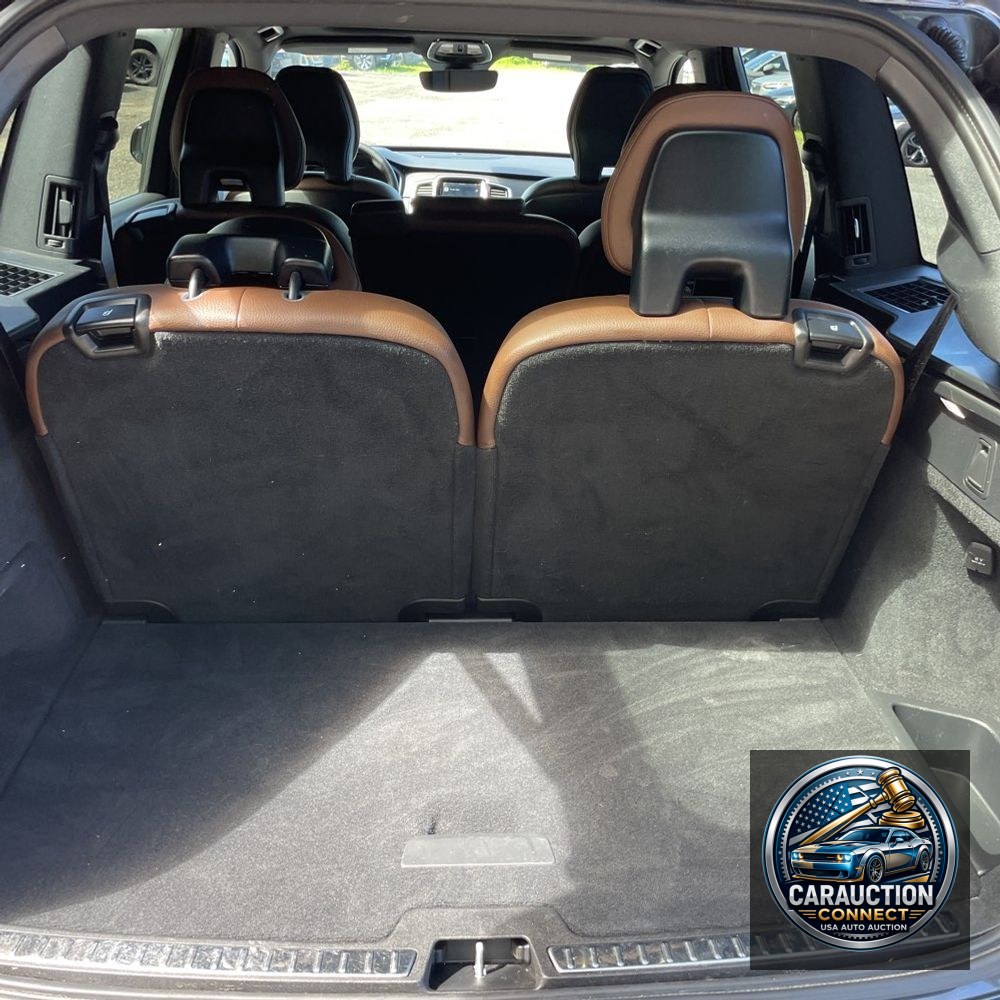 2024 Volvo XC90 T8 - Plus PHEV