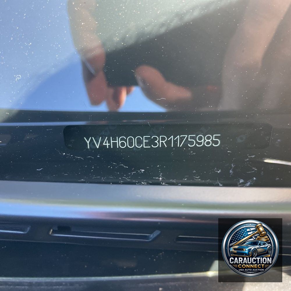 2024 Volvo XC90 T8 - Plus PHEV