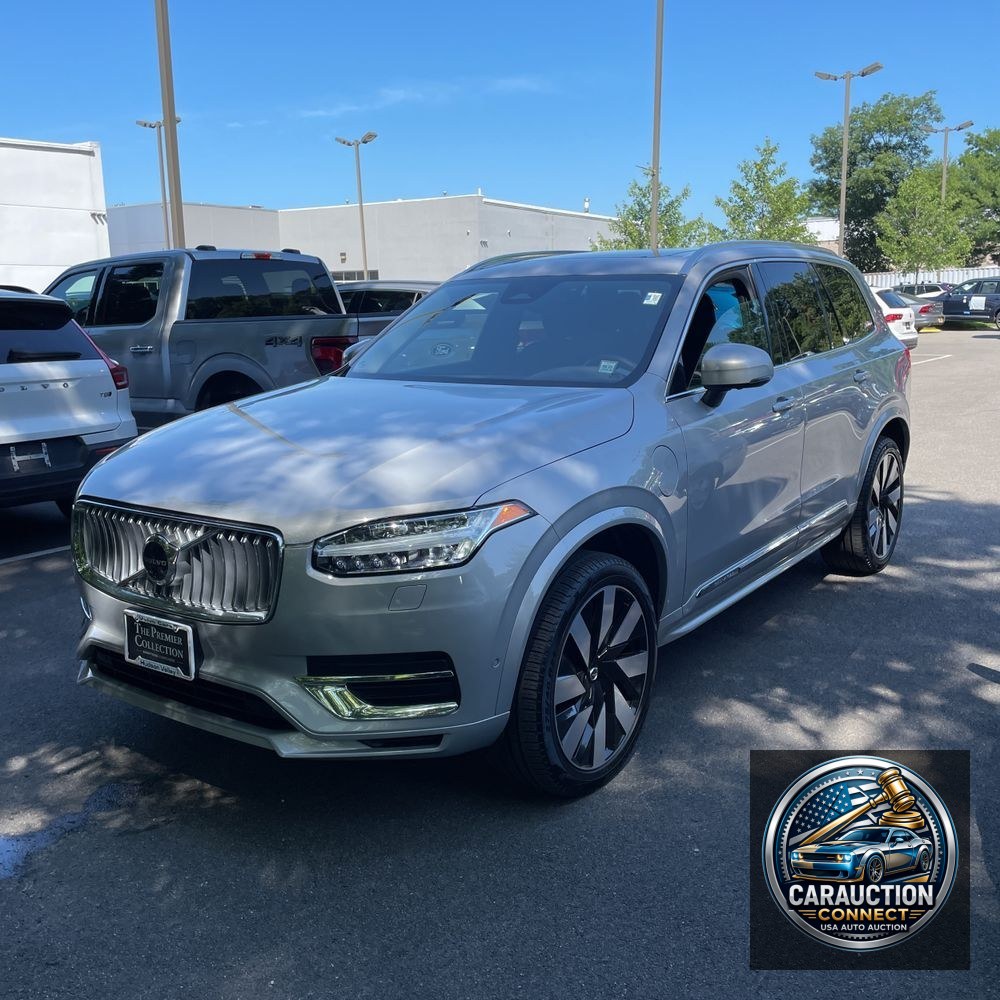 2024 Volvo XC90 T8 - Plus PHEV