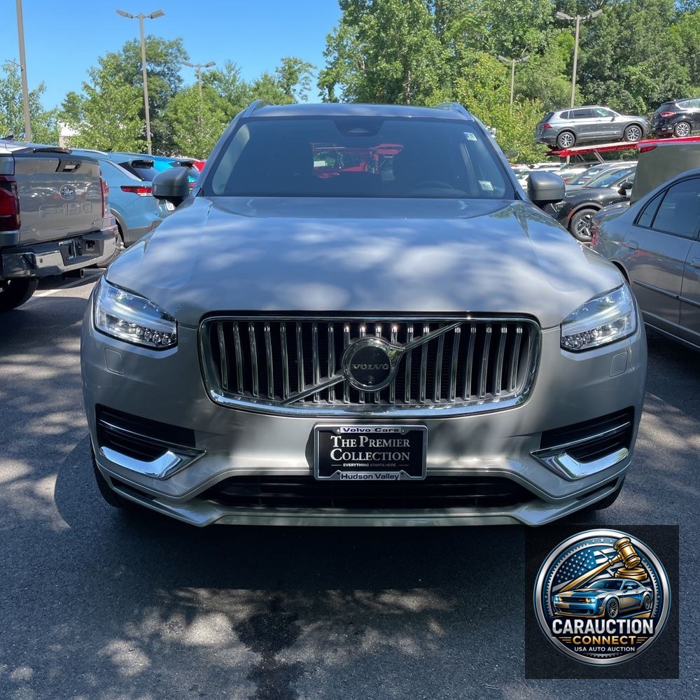 2024 Volvo XC90 T8 - Plus PHEV