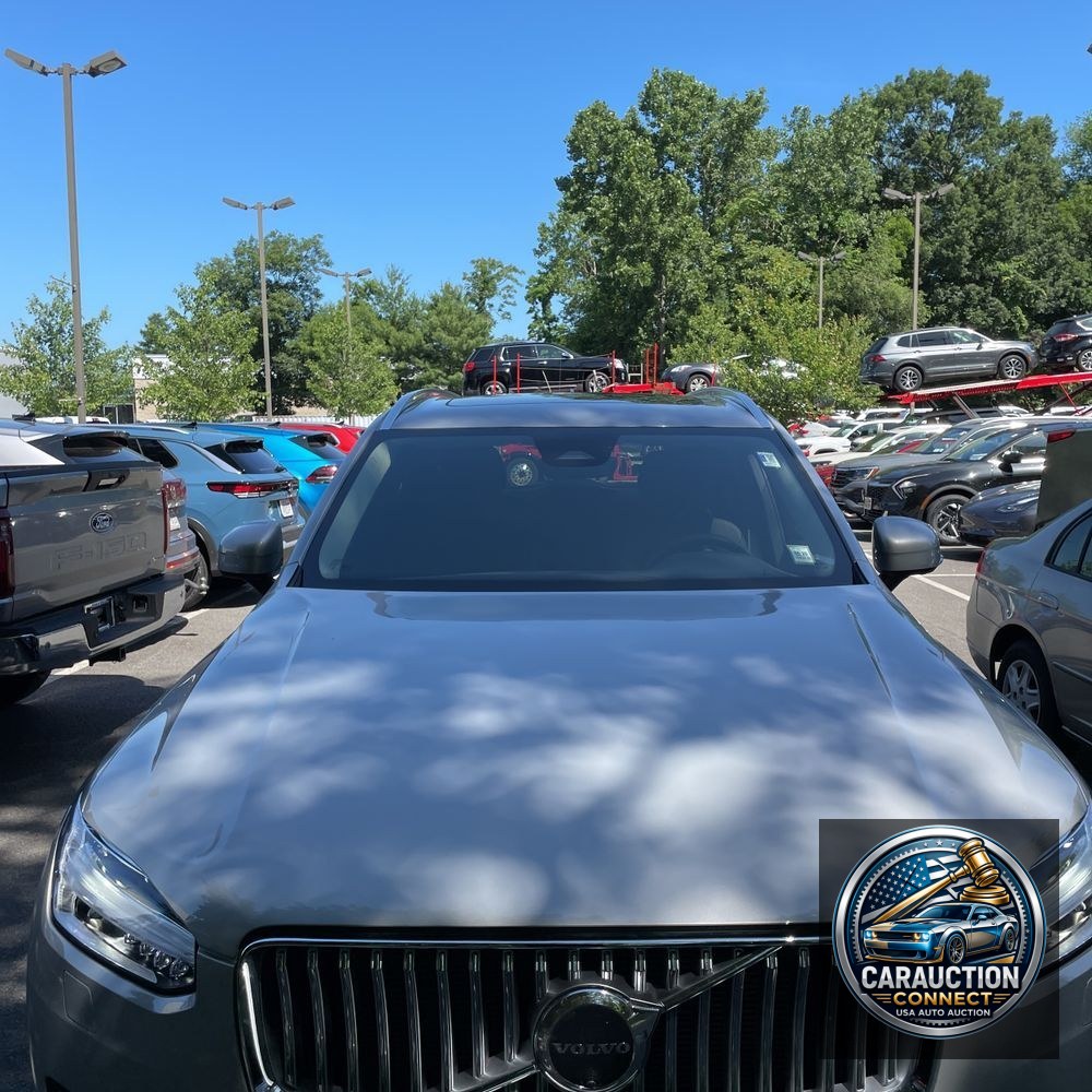 2024 Volvo XC90 T8 - Plus PHEV