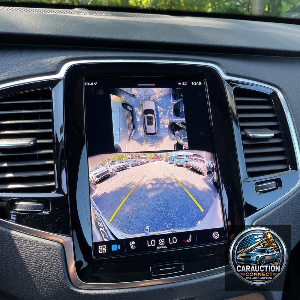 2024 Volvo XC90 T8 - Plus PHEV