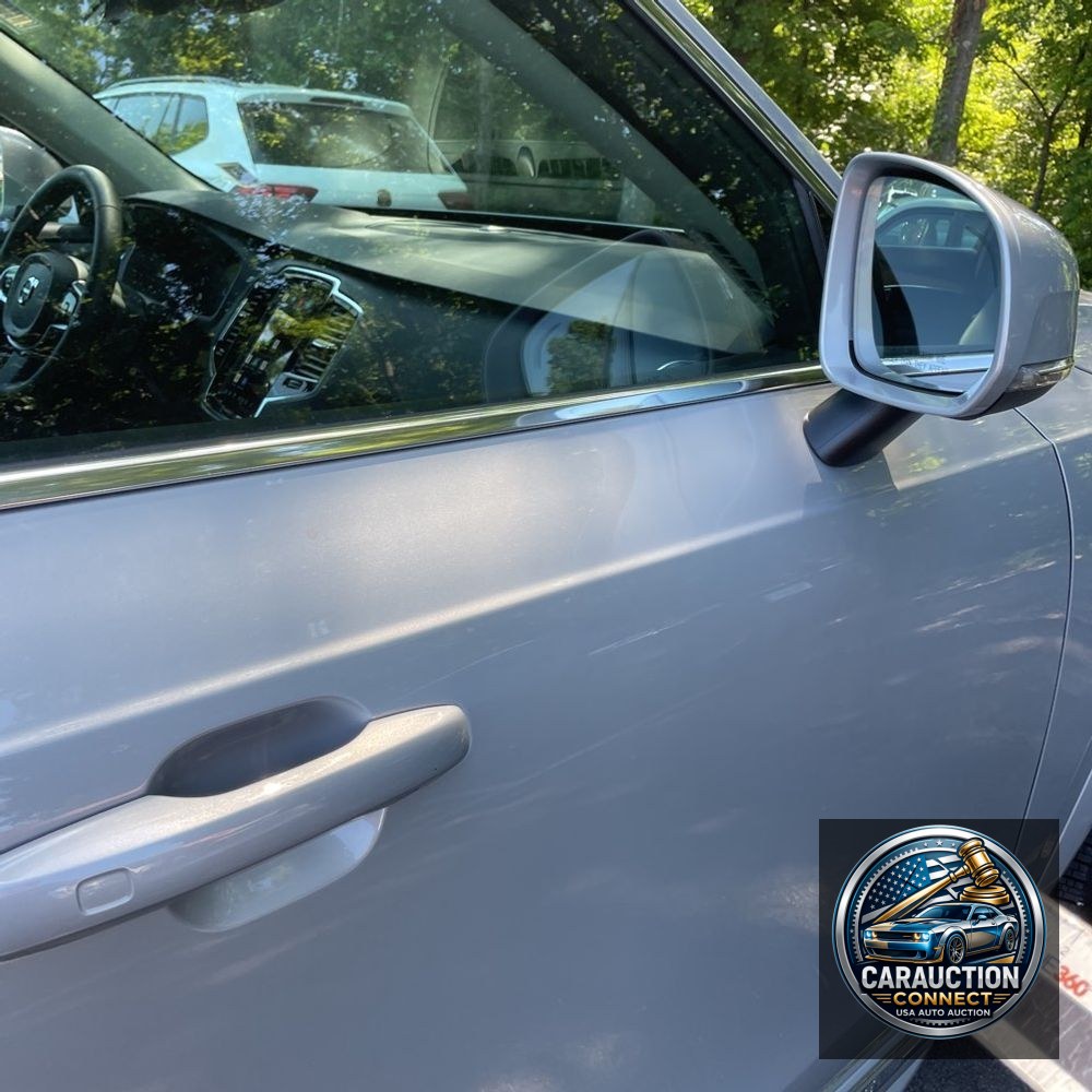 2024 Volvo XC90 T8 - Plus PHEV