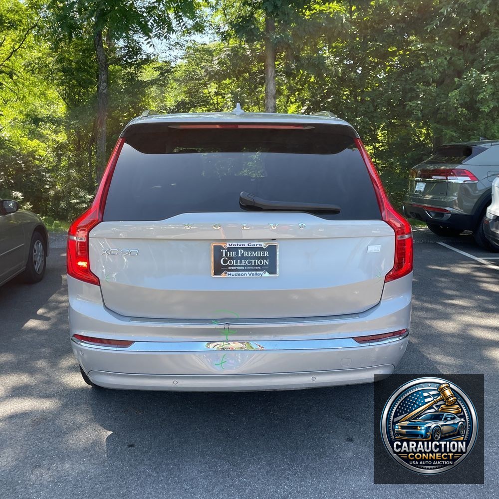 2024 Volvo XC90 T8 - Plus PHEV