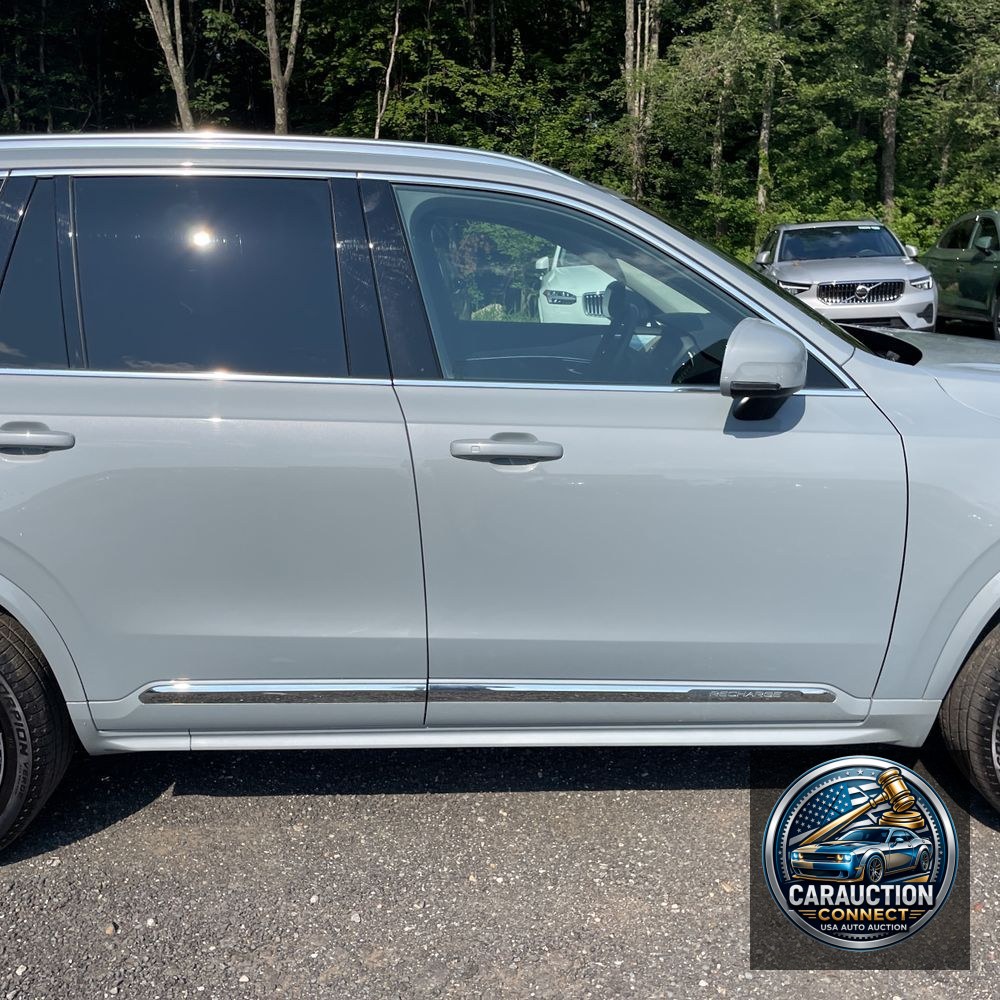 2024 Volvo XC90 T8 - Ultimate PHEV