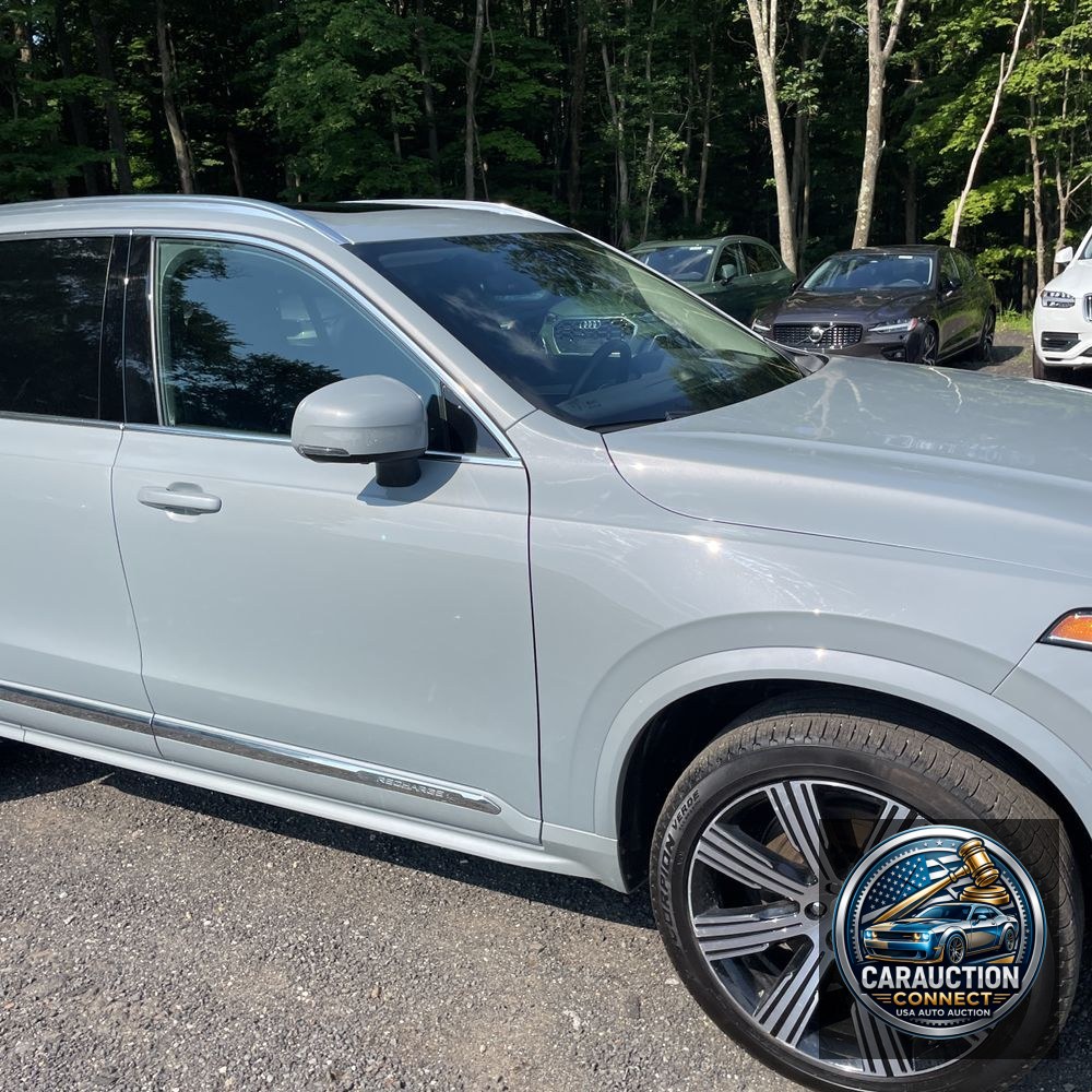 2024 Volvo XC90 T8 - Ultimate PHEV