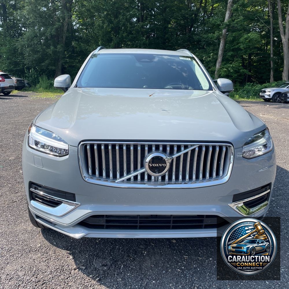 2024 Volvo XC90 T8 - Ultimate PHEV
