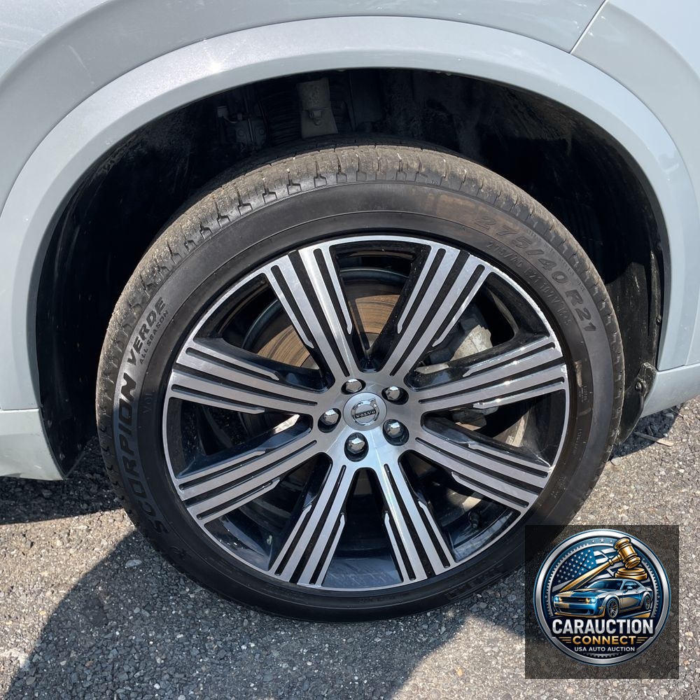 2024 Volvo XC90 T8 - Ultimate PHEV