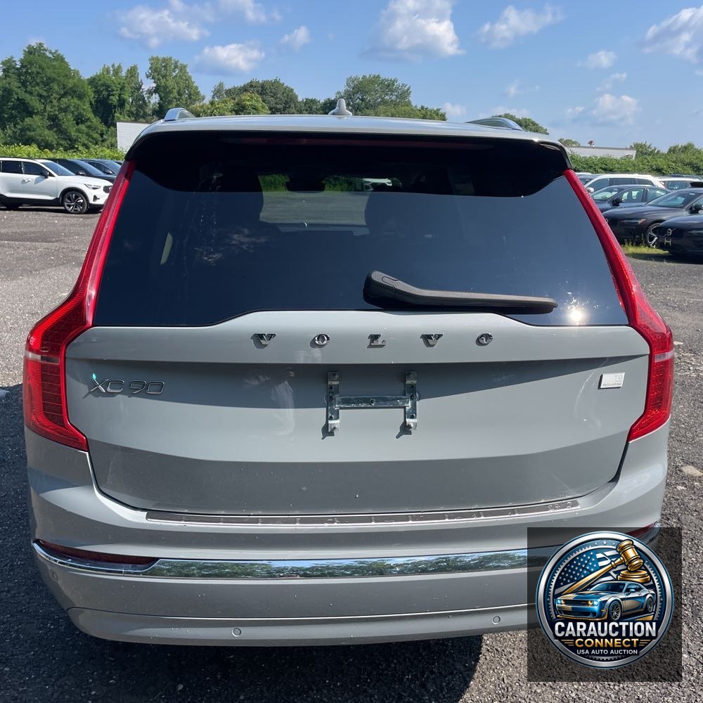 2024 Volvo XC90 T8 - Ultimate PHEV