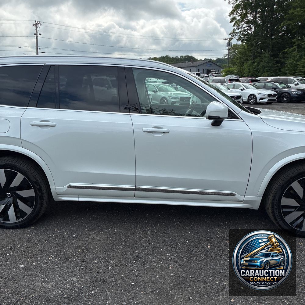2024 Volvo XC90 T8 - Ultimate PHEV
