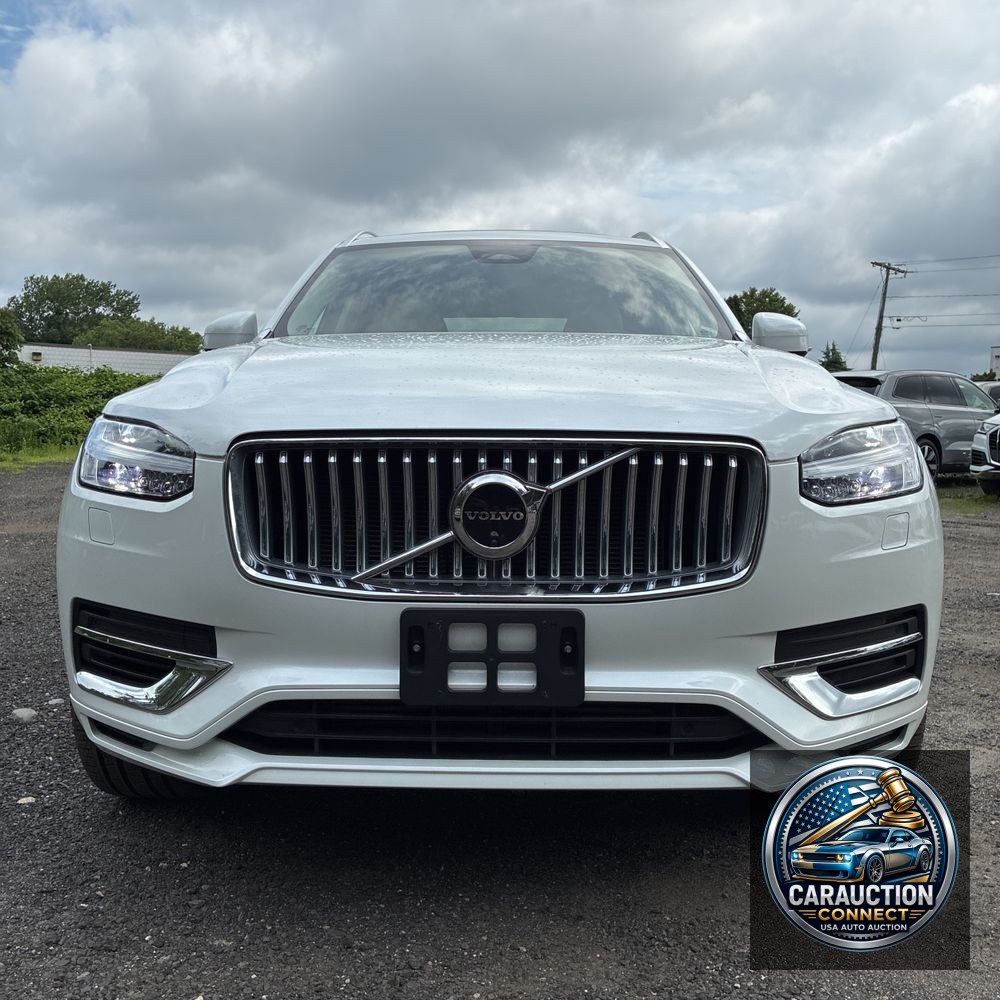 2024 Volvo XC90 T8 - Ultimate PHEV