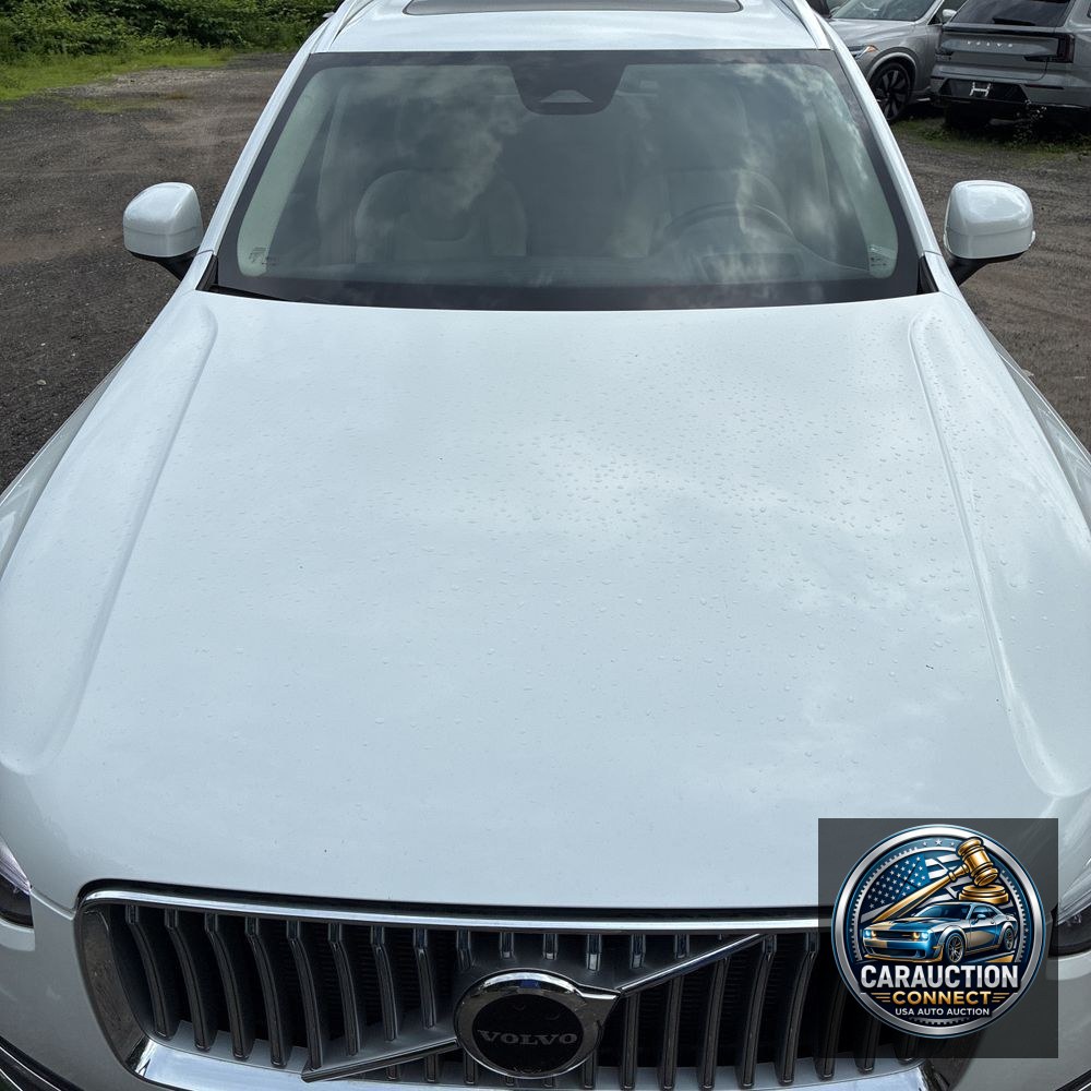 2024 Volvo XC90 T8 - Ultimate PHEV