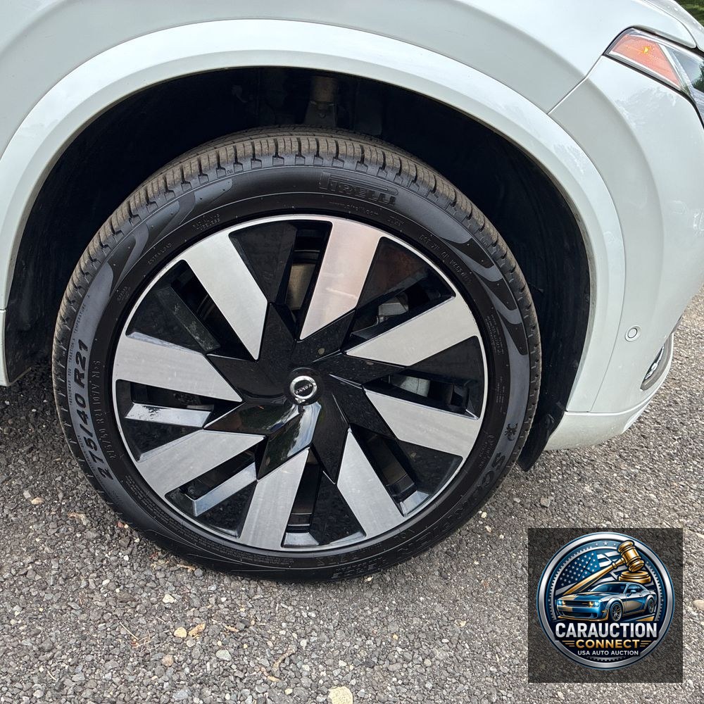 2024 Volvo XC90 T8 - Ultimate PHEV